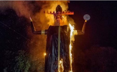 Dussehra 2024 Date: साल 2024 में दशहरा कब है? रावण दहन का मुहूर्त एवं हिन्दू धर्म में दशहरा के महत्व