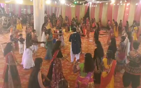 स्वयं सिद्धम्  संस्कारधानी ग्रुप किया गरबा का आयोजन