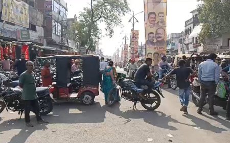 जीसीएफ फैक्ट्री प्रबंधन ने दुर्गा पंडाल लगाने के लिए मांगा  30 हजार किराया, समिति के सदस्यों ने कर दिया चक्का जाम 