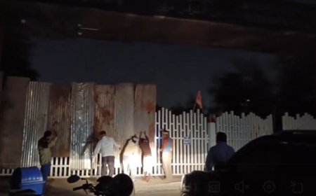 Lucknow JPNIC Centre Sealed : आधी रात जेपीएनआईसी सेंटर सील, अखिलेश यादव ने सरकार को कहा - सुसभ्य लोगों की निशानी नहीं