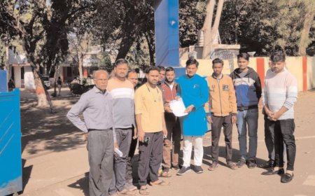 गुना: कैंट थाना क्षेत्र में बढ़ती वारदातों पर चिंता,वार्डवासियों ने पुलिस अधीक्षक को ज्ञापन सौंपते हुए क्षेत्र में सुरक्षा व्यवस्था मजबूत करने की मांग की