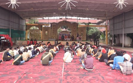 आरोन प्रखंड के बजरंग दल कार्यकर्ताओं ने ली त्रिशूल दीक्षा