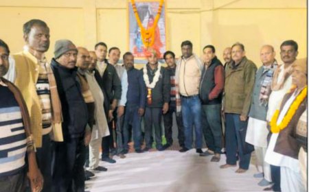 साहू समाज ने महेश साहू को चुना नया अध्यक्ष, कर्माबाई जयंती की तैयारियों पर चर्चा