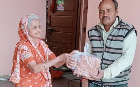 गौ सेवकों को 50 किलो गुड़, एवं हरीला बनाने की सामग्री की गई भेंट