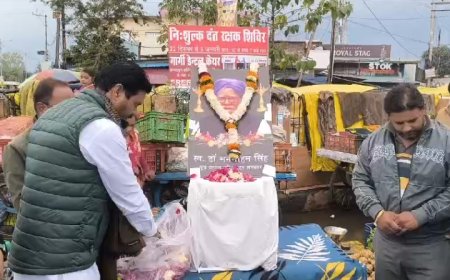 JABALPUR NEWS : कांग्रेस जनों ने पूर्व प्रधानमंत्री मनमोहन सिंह को दी श्रद्धांजलि