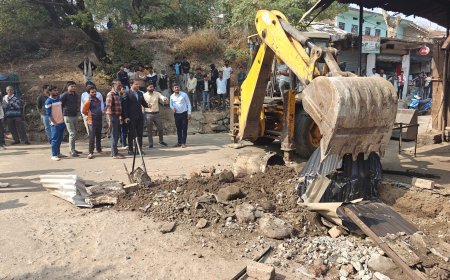 चांचौड़ा में हटाया अवैध अतिक्रमण