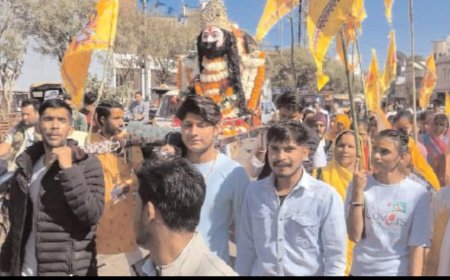 एकादशी के मौके पर खाटूश्याम मंदिर कुशमौदा तक झंडा यात्रा, श्रद्धालुओं ने लिया भाग