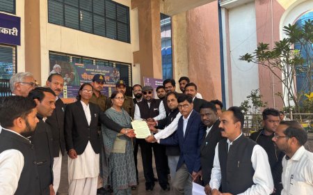 अधिवक्ता संशोधन अधिनियम 2025 के विरोध में वकीलों ने सौंपा ज्ञापन